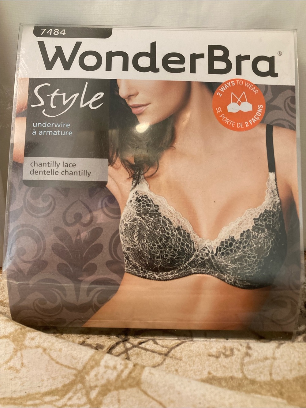 NWT WonderBra Style Chantilly Lace Underwire Bra 36D Convertible Straps